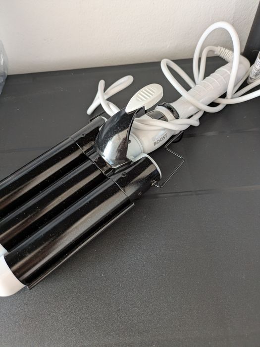 Bondi Boost wave hand hair curler