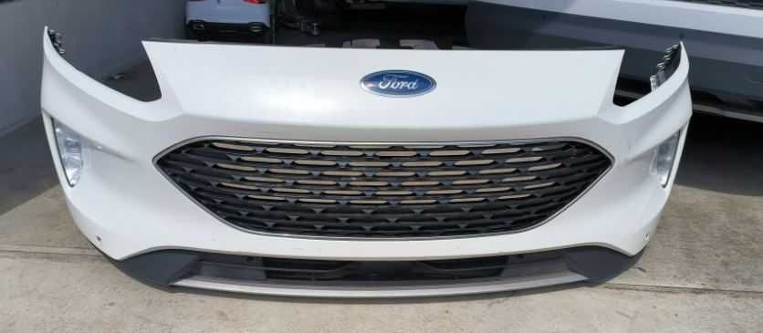 Kompletny zderzak przód 6PDC Ford ESCAPE mk4/Kuga mk3 kolor AZ