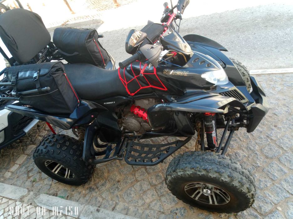 Moto 4 2 lugares de livrete
