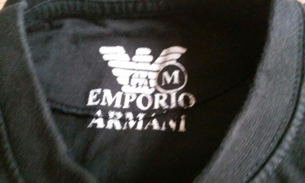 Bluzka EMPORIO ARMANI w kolorze czarnym !!!