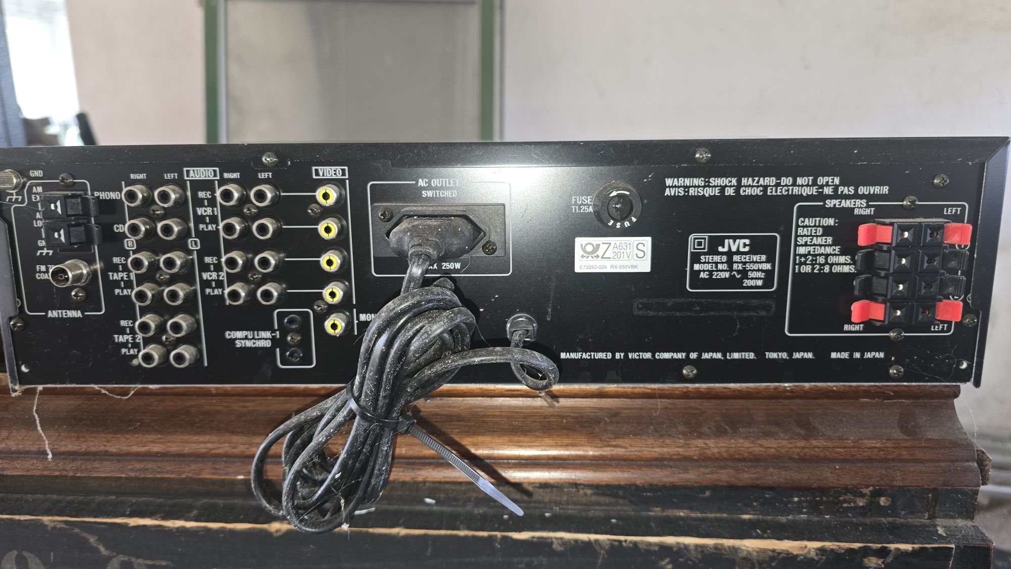 JVS RX-550V equalizer i amplituner