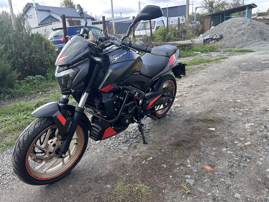 Bajaj dominar 400