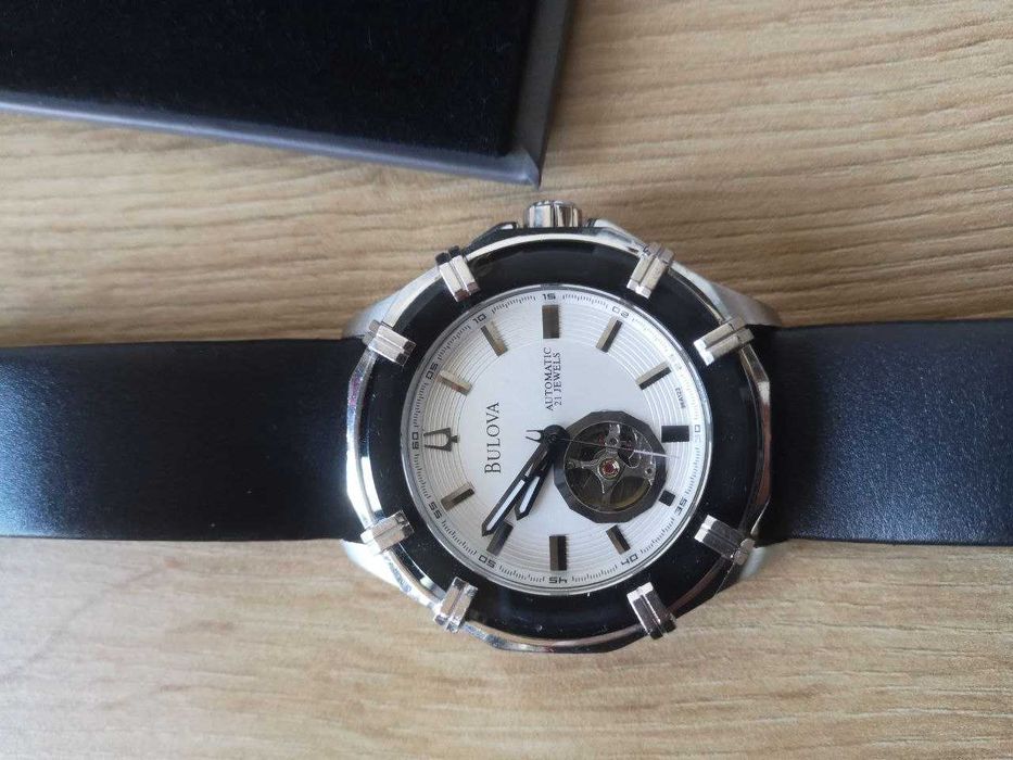продам годинник BULOVA 96A123