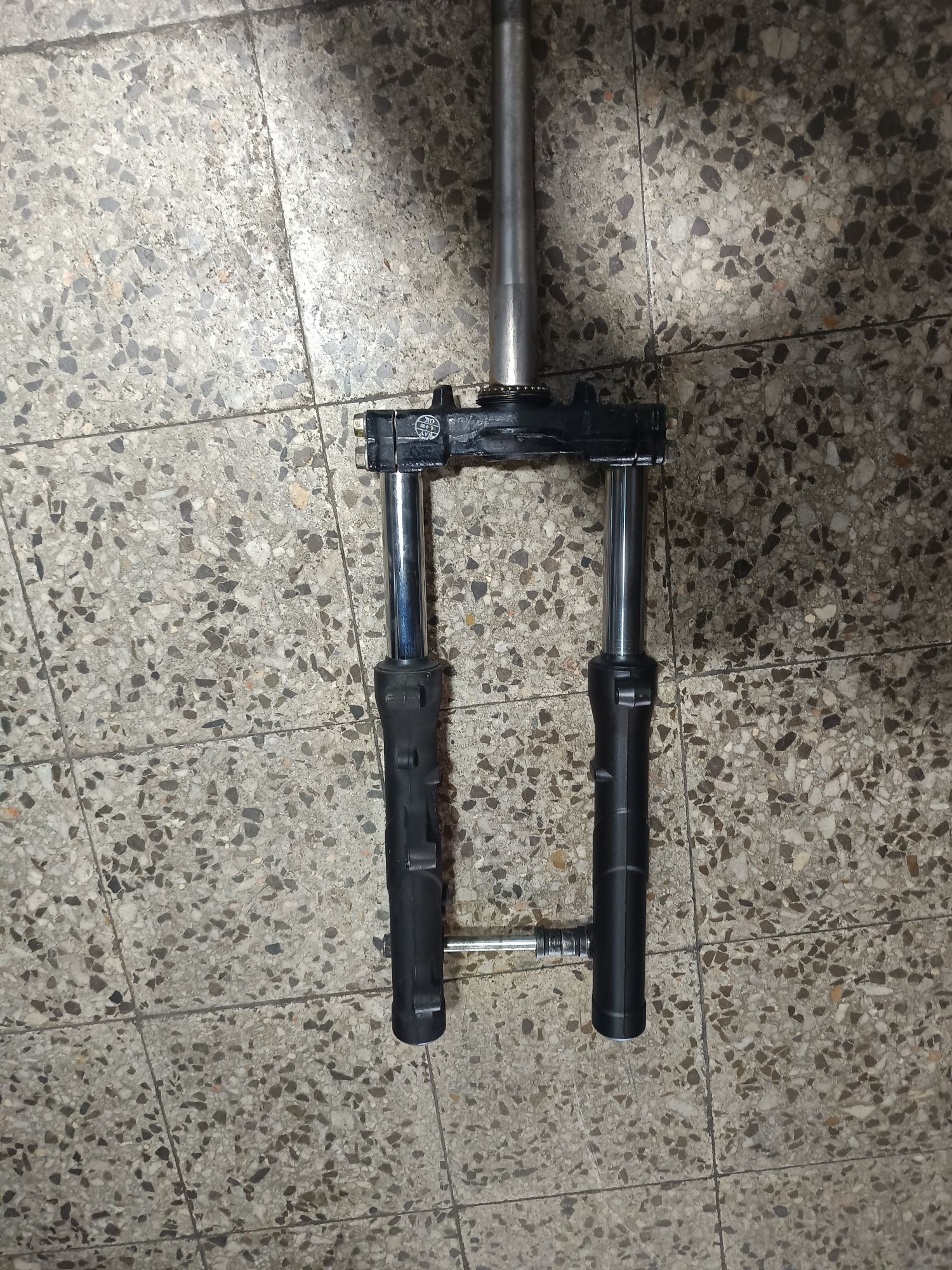 Vendo suspensão completa Honda pcx125