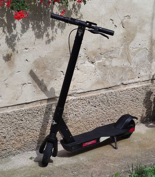 Hulajnoga elektryczna Bird, Okai ES100, F350 Electrisan