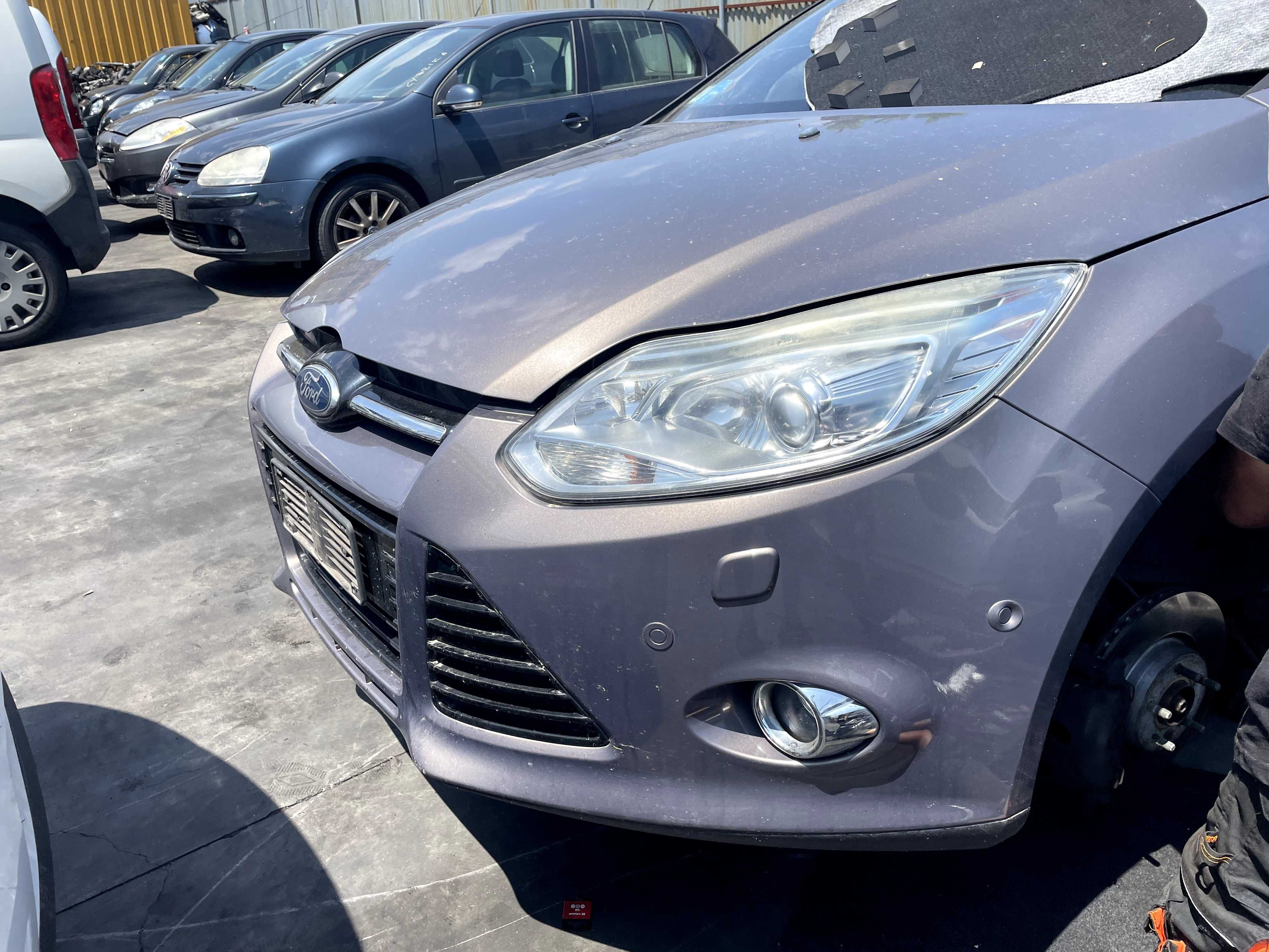 Ford Focus MK3 VB KPL przód maska zderzak błotniki lampy xenon eur pas