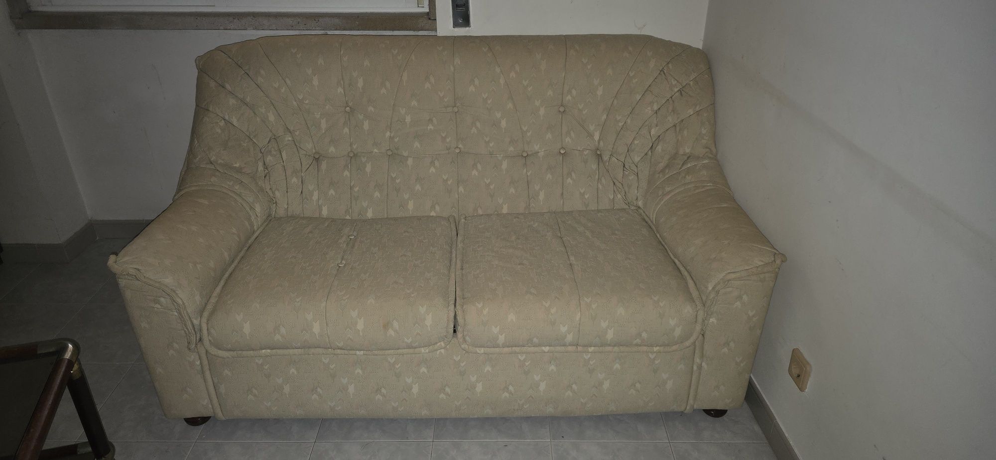 Sofa beje a excelente preço