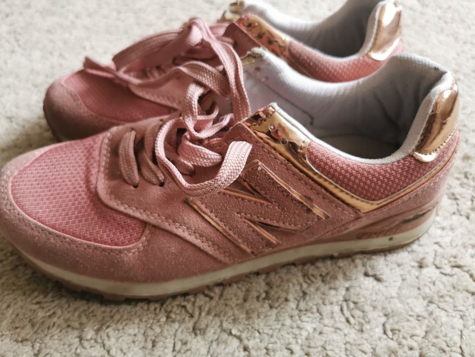 Sprzedam buty sportowe rozmiar 40