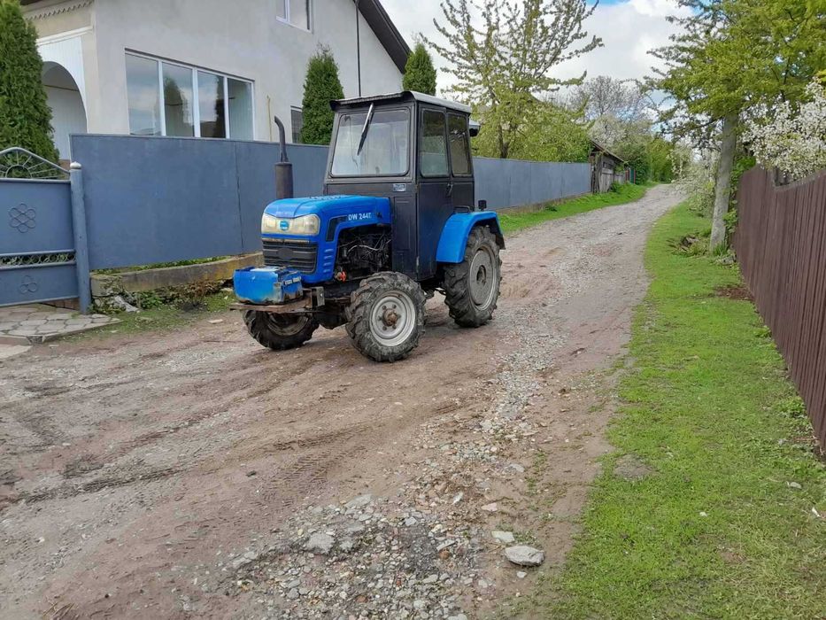 Продам міні трактор DW244B