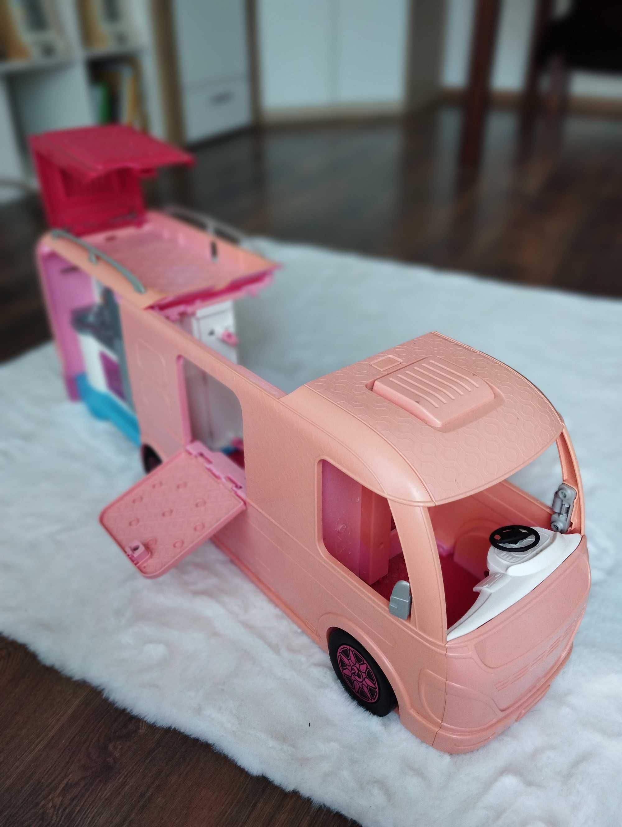 Kamper lalki Barbie
