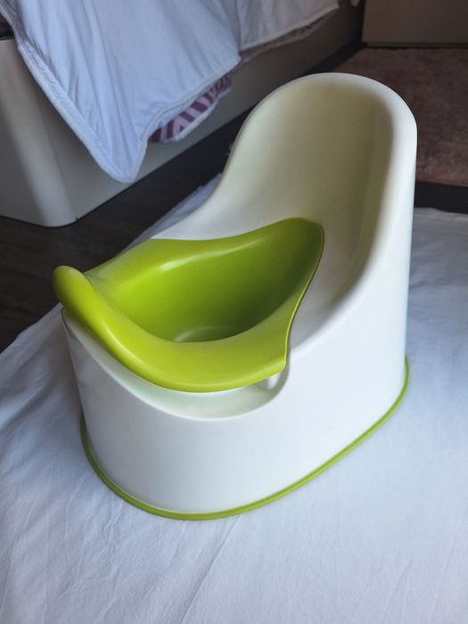 Bacio pote ikea branco e verde