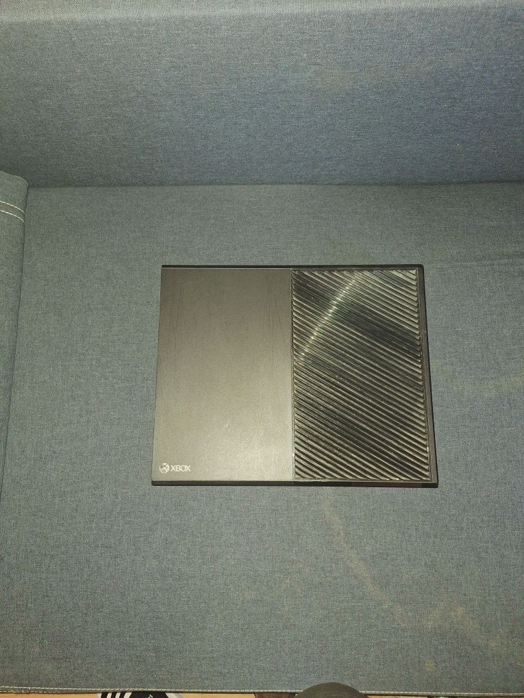 Xbox one konsola 500Gb + pad series, gry, pełne okablowanie