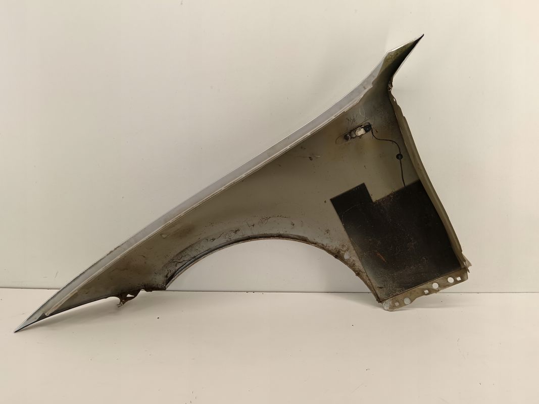 Błotnik Prawy Przedni Bmw 1 E81 E82 E88 E87/03-12
