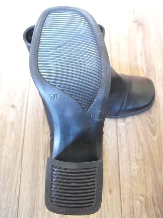 Buty zimowe 36/37 23.5 cm trzewiki zimowe wysokie Skóra* czarne Nowe