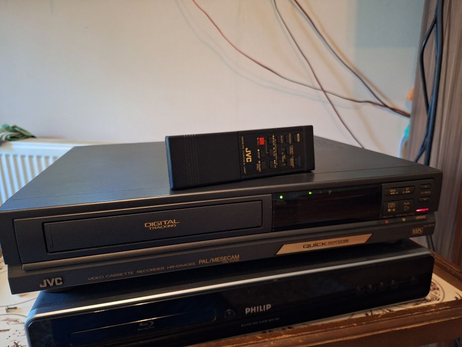 Magnetowid JVC HR D540EE