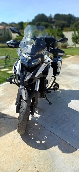 Mota Benelli TRK502