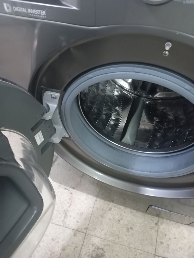 Máquina de lavar roupas 9kg impecável