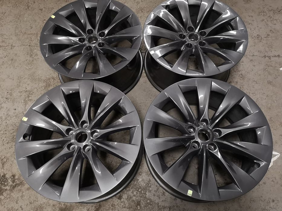 Felgi 5x120 Tesla S 20x10j et35 Nowe