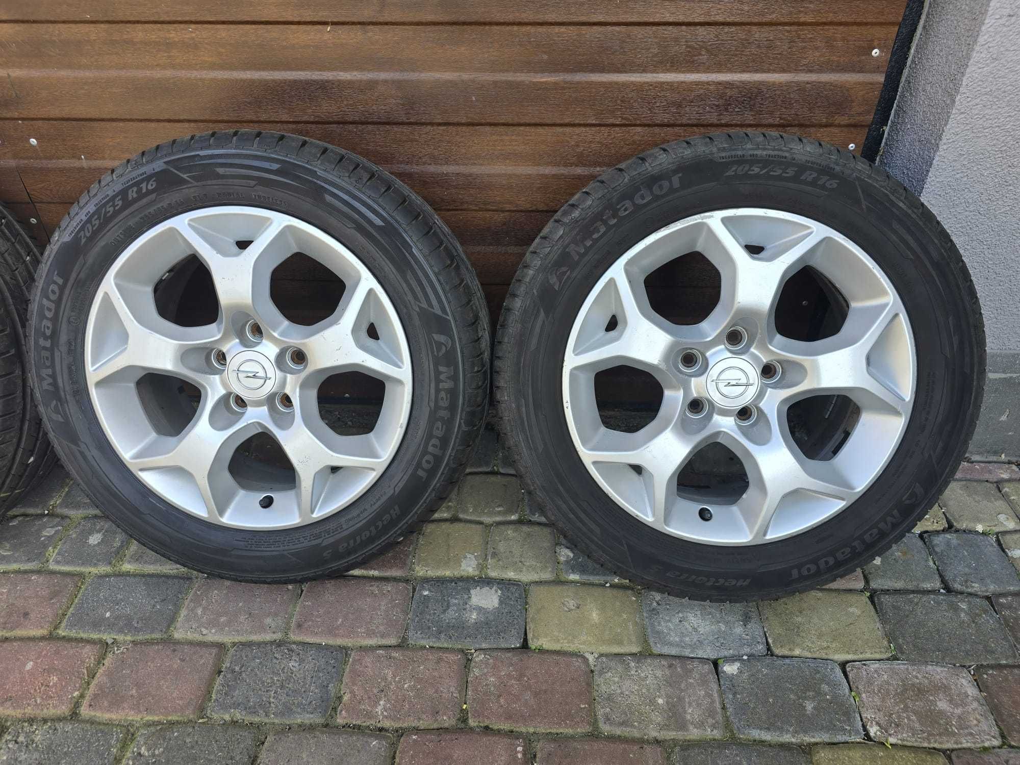 Opel koła 16 cali 5x110 6,5J ET37 i30 Astra Zafira