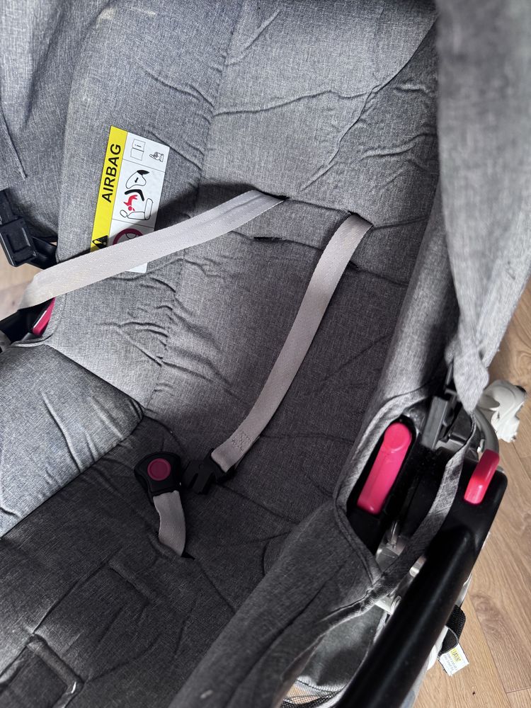 Vendo carrinho + alcofa como novo