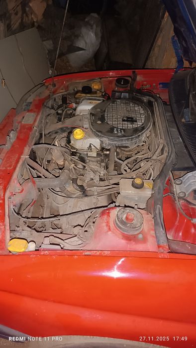 Форд.       ескорт.