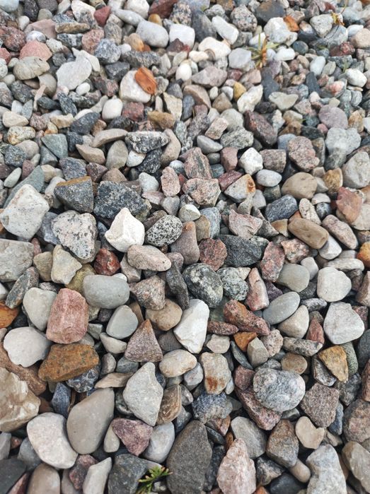 Kamien otoczak 2/8mm 8/16mm 16/100 kamien płukany, zwir 0-2mm 0-4mm