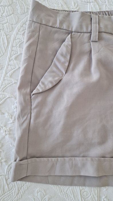 Calções beje tamanho M