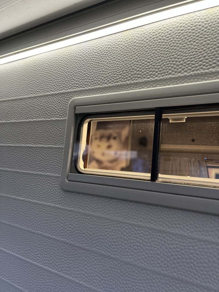 Autocaravana Ford Transit Chausson Bifuel de Fábrica