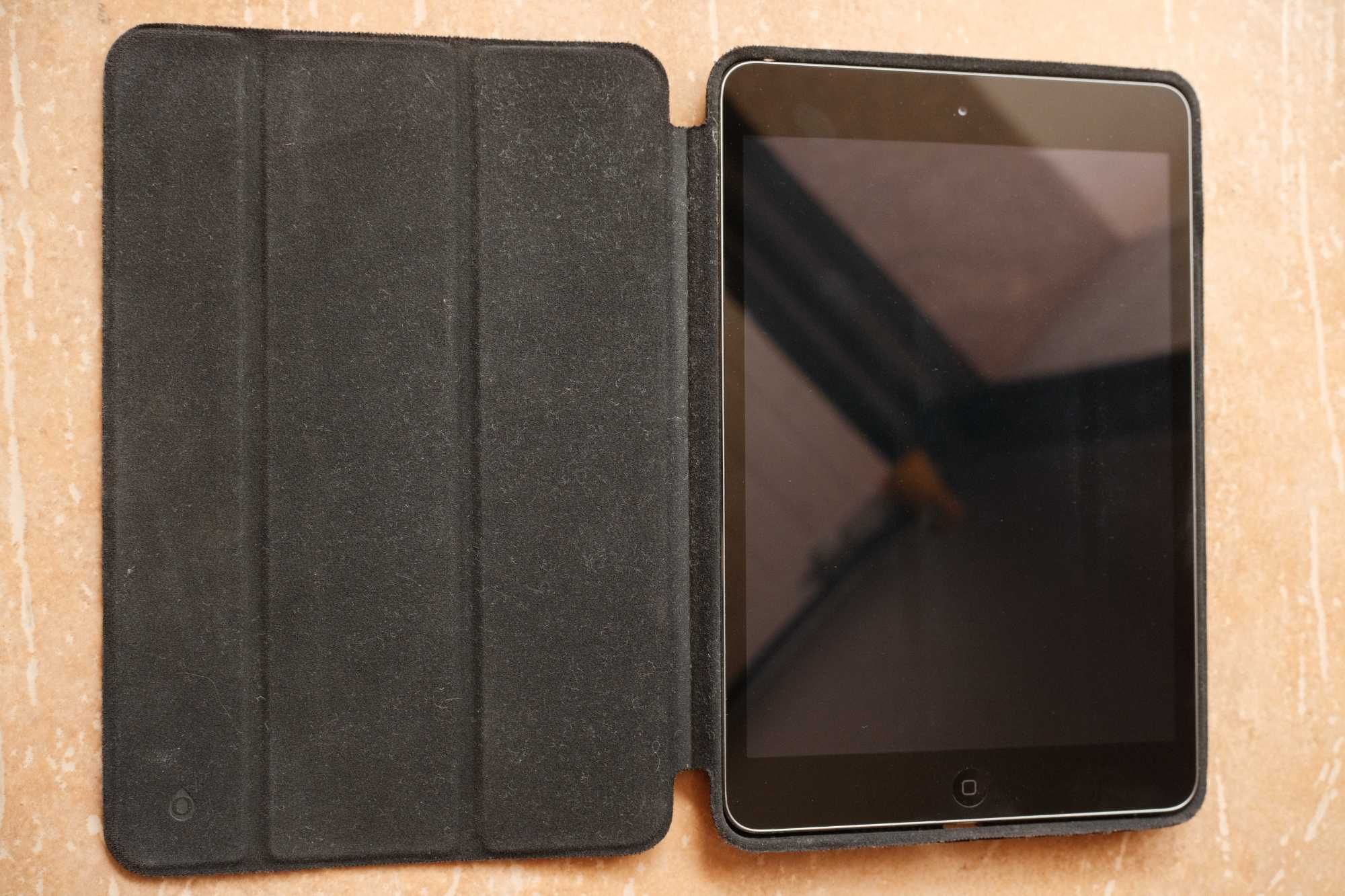 iPad Mini 2 – Muito Bem Conservado + Capa + Carregador Original