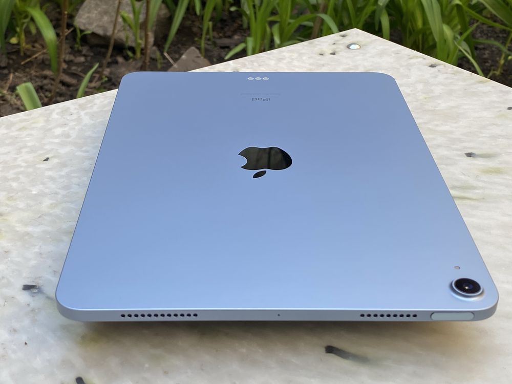Планшет Apple iPad Air 10.9 in (4 gen) 64GB Wi-Fi.