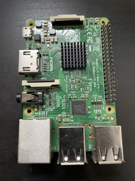 Raspberry Pi 2 model B v1.1 + USB WI-FI adapter
