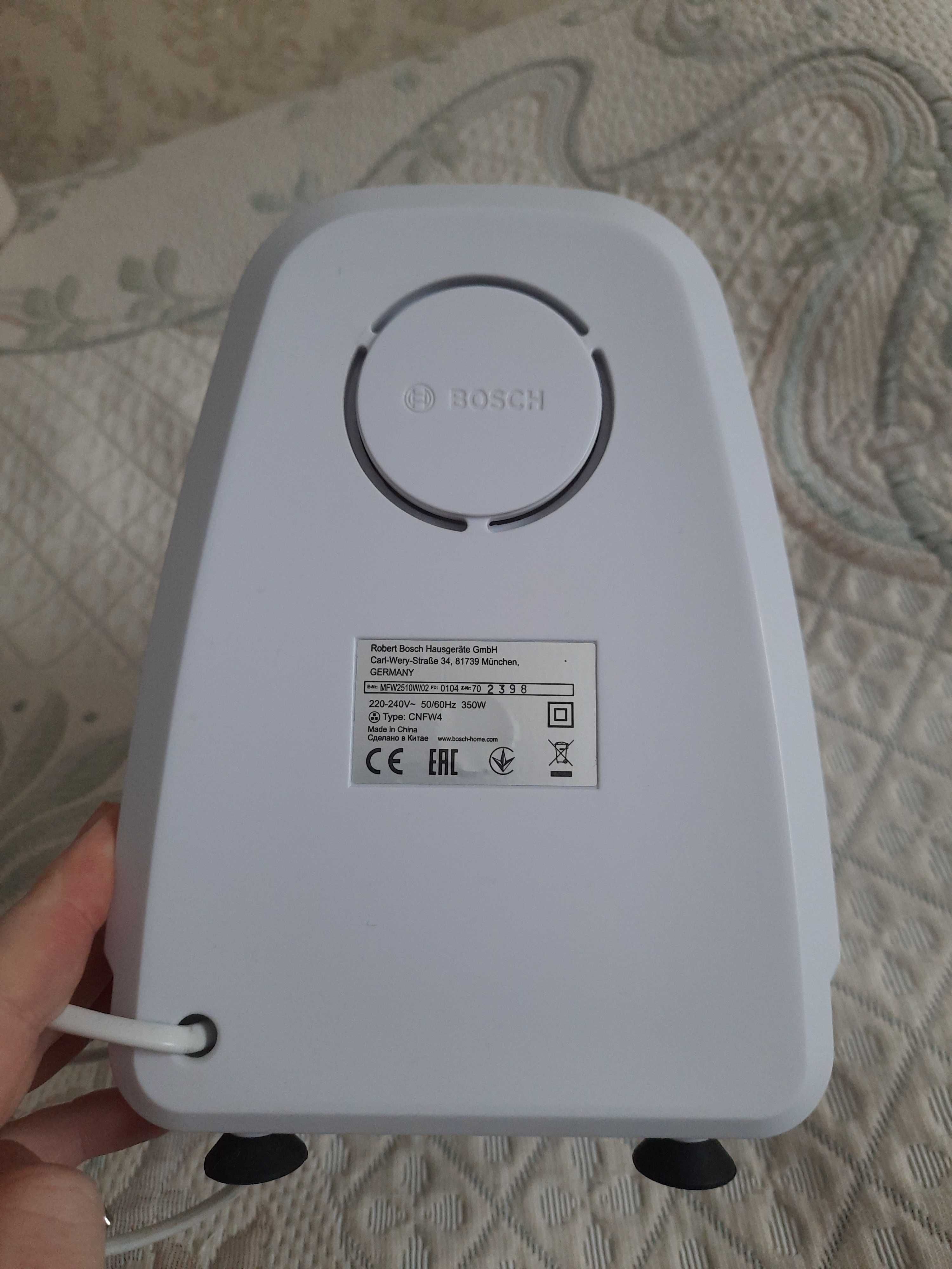 Электромясорубка Bosch CNFW4/350W.