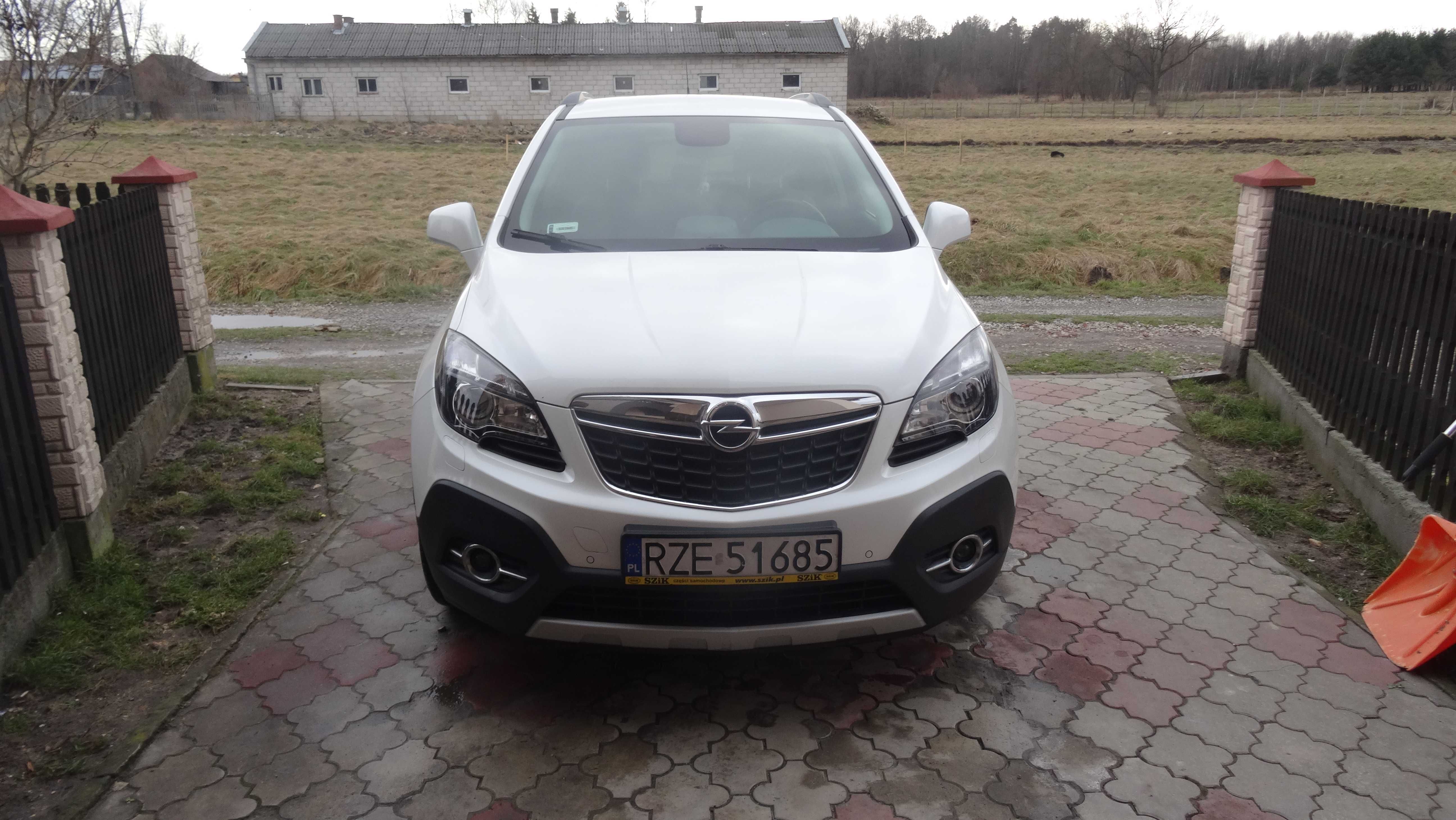 Sprzedam Opel Mokka full opcja naped 4x4 , nowa dwumasa