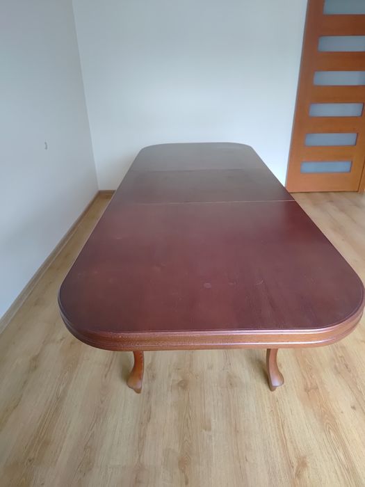 Sprzedam stół do pokoju