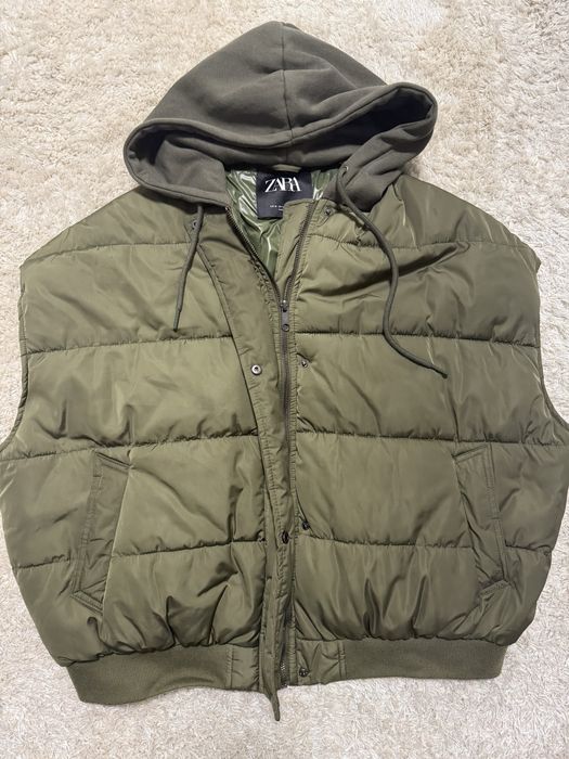 Пуховп жилетка Zara