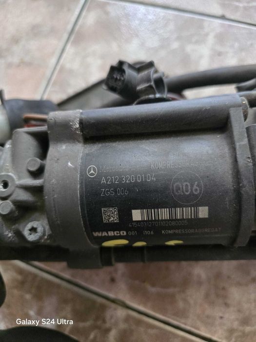 MERCEDES W218 CLS Kompresor Zawieszenia