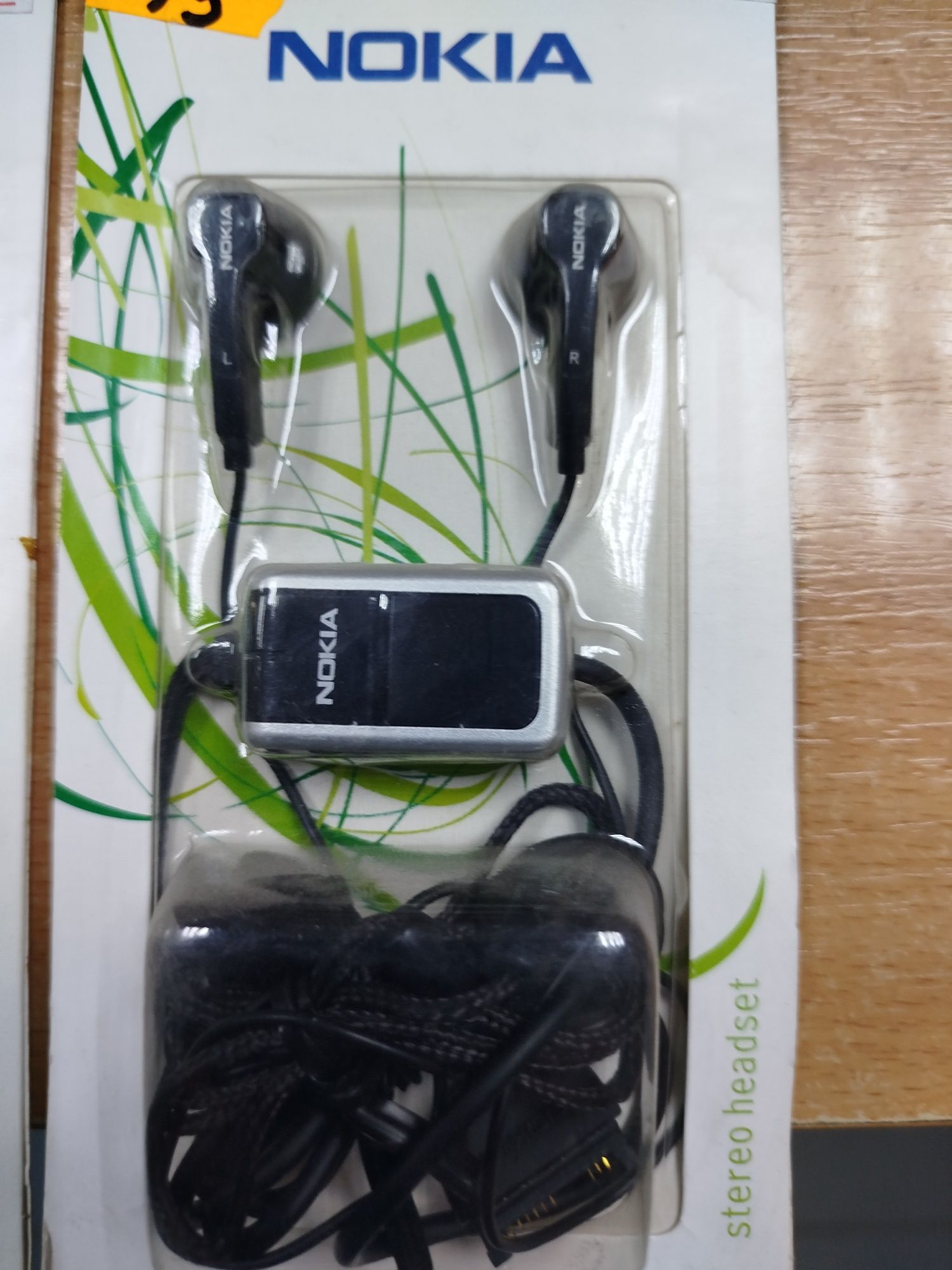 Навушники  Nokia до кнопочних телефонів. Нові