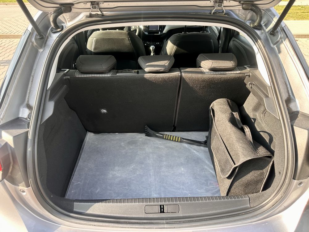 Opel Corsa F hatchback 5d 1.2