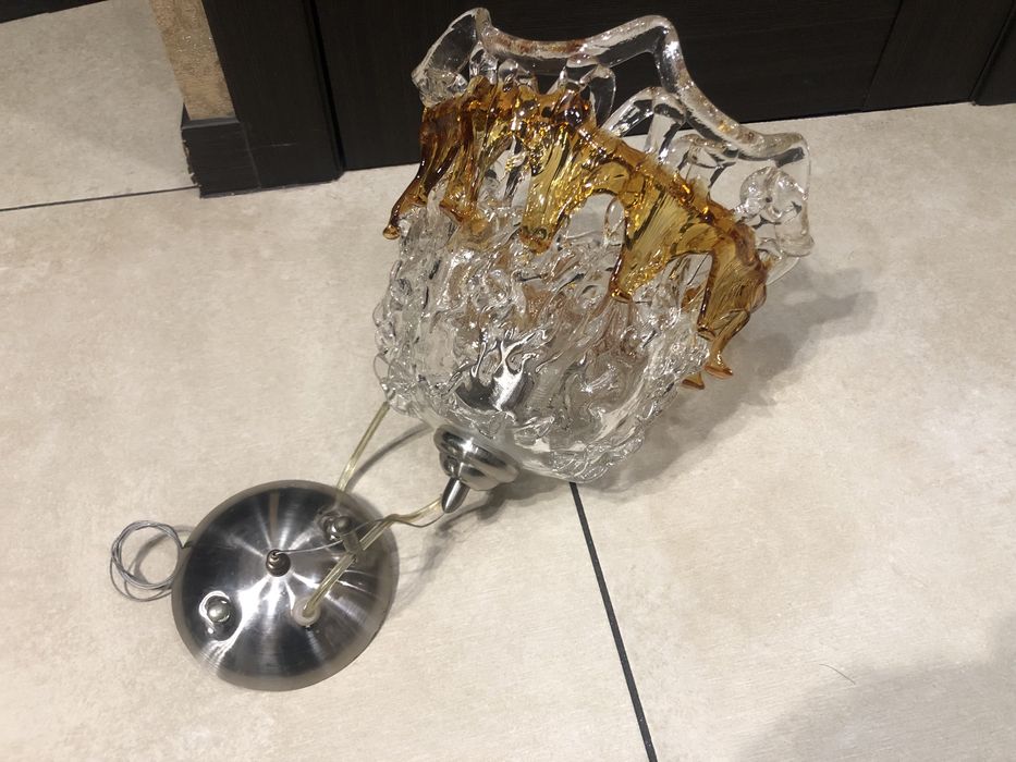 Люстра на одну лампу