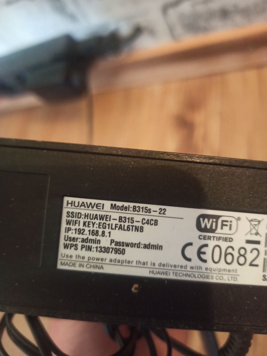Router Huawei b315-s22 plus antenki