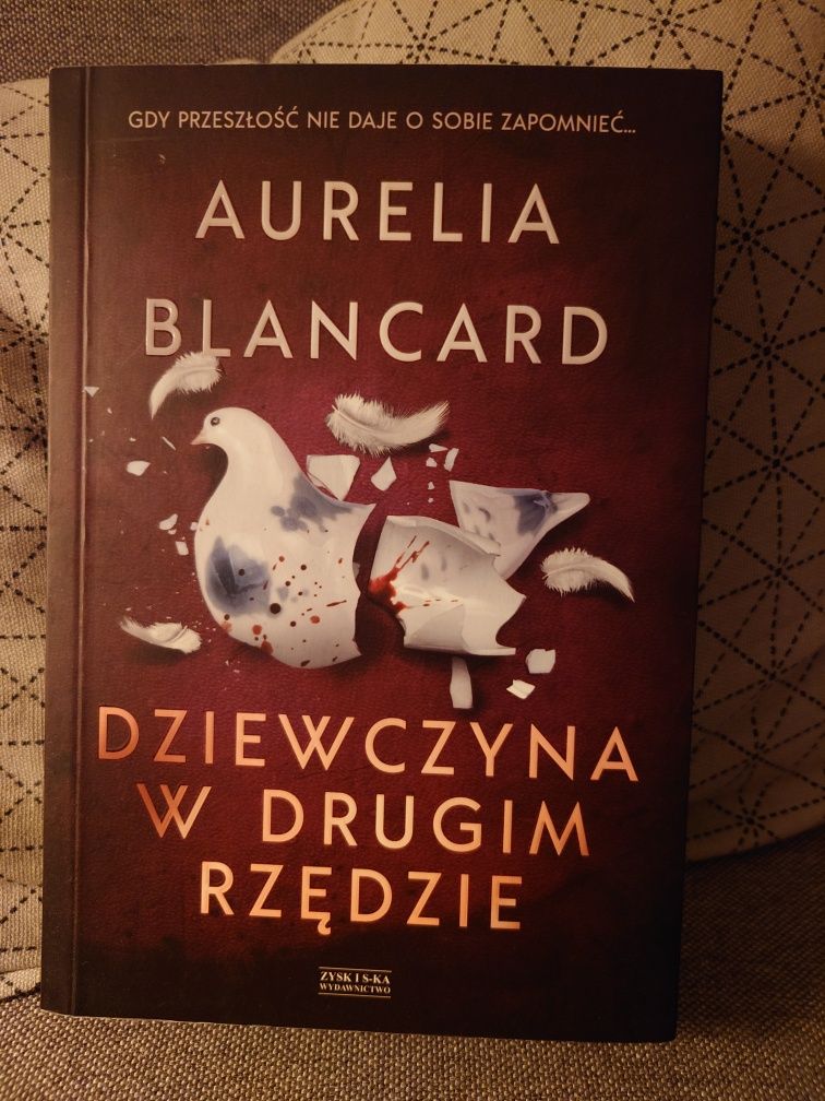 Aurelia Blancard Dziewczyna w drugim rzędzie