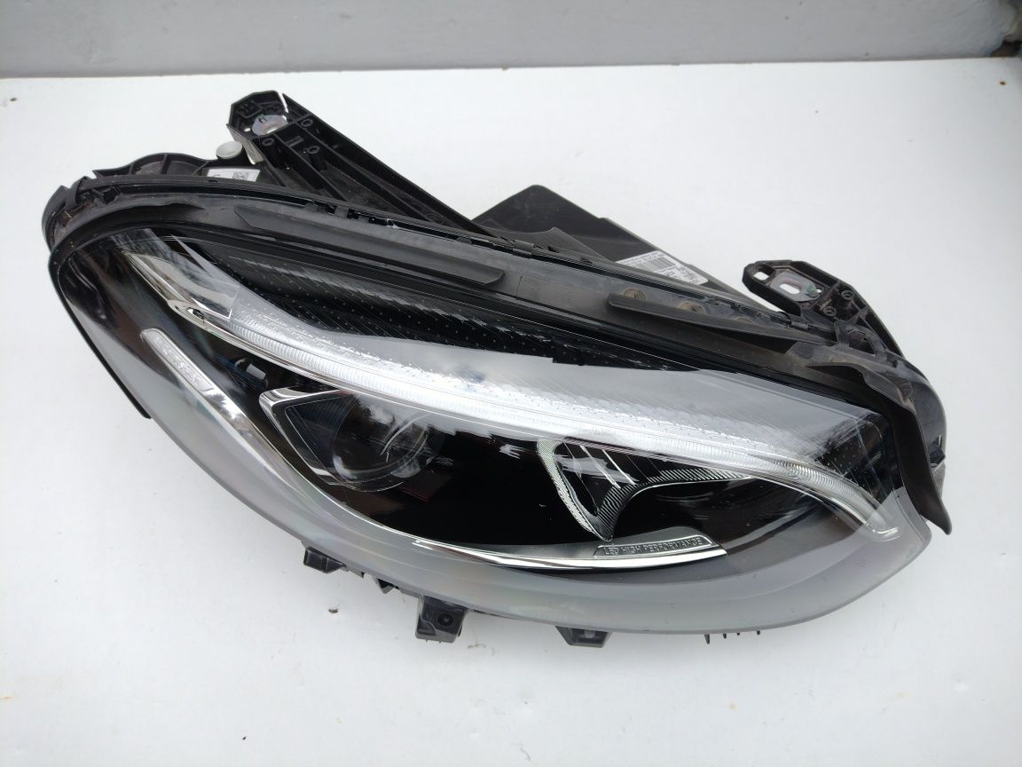 Mercedes B-Klasa W246 lift - Reflektor prawy LED