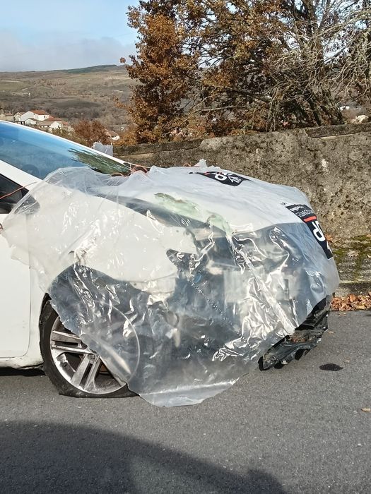 Carro para utilização de peças Toyota