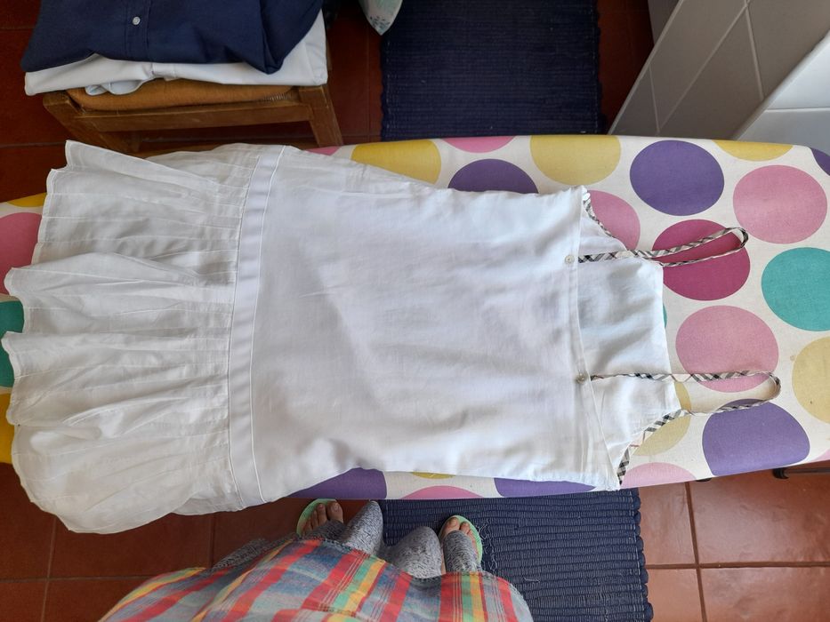 Vestido Burberry £ Camiseiro Metro