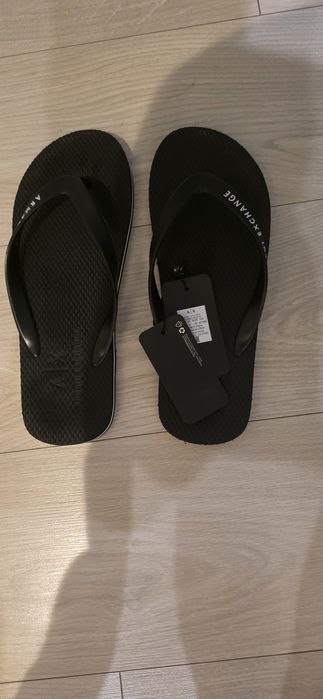 Sprzedam nowe japonki męskie kolor czarny  Armani Exchange