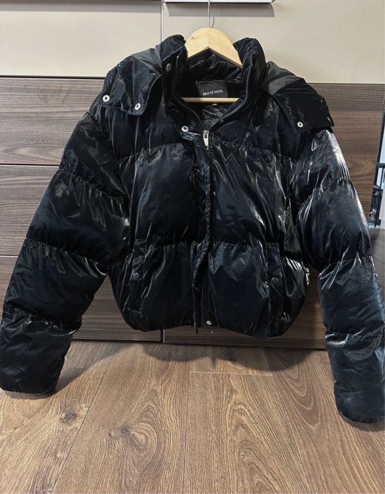 Czarna kurtka zimowa puffer oversize