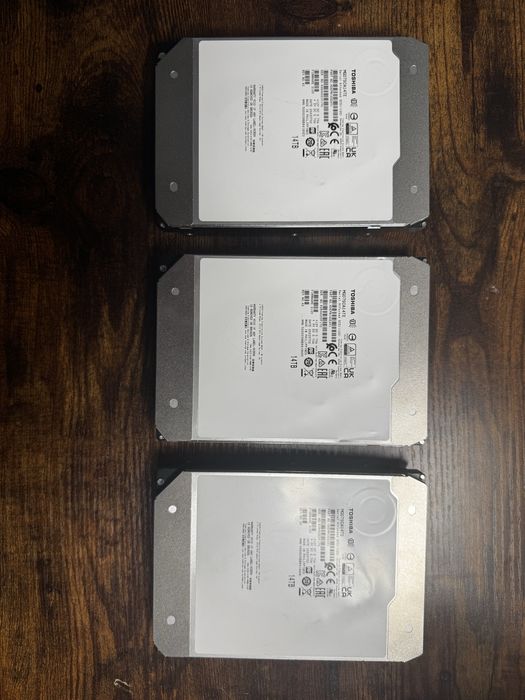 Toshiba MG07SCA14TE o pojemności 14 TB SAS