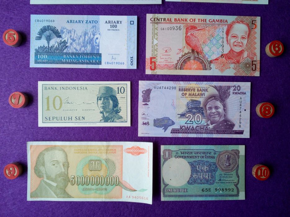 Lote de 10 notas diferentes * 10 países *