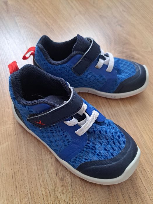 Buty dziecięce Domyos (Decathlon) rozmiar 24