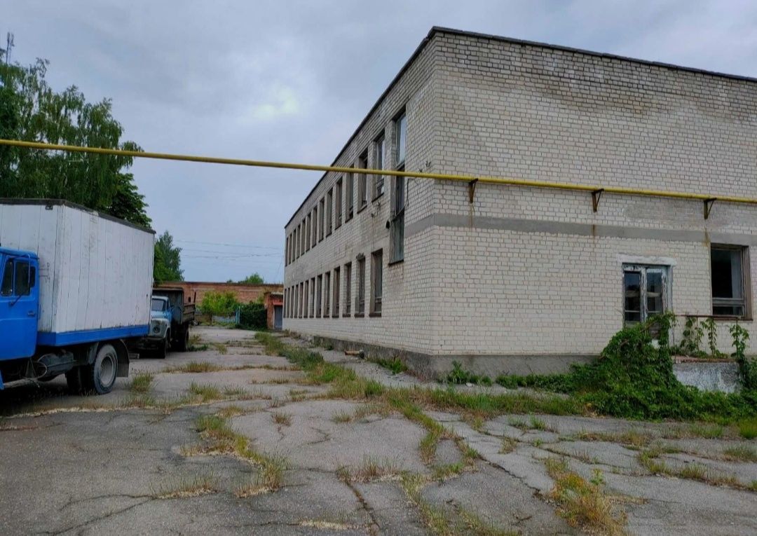 Продам виробничу базу S=3660 кв.м.,місто Тараща